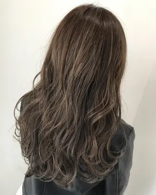 ロング カラー 若杉 諒のヘアスタイル