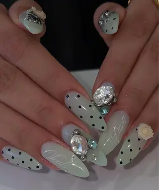 ネイル NiJi Nailsのネイルデザイン