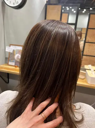 ロング カラー パーマ ヘアアレンジ メンズ キッズ ネイル マツエク・マツパ アイブロウ 久木原 ゆりのヘアスタイル
