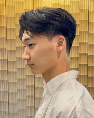 ショート メンズ✂️レディス 岩井勇磨のヘアスタイル