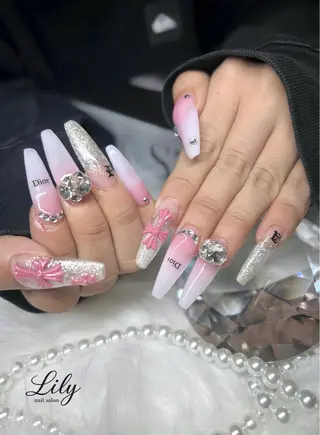 ネイル 藤田 璃々のネイルデザイン