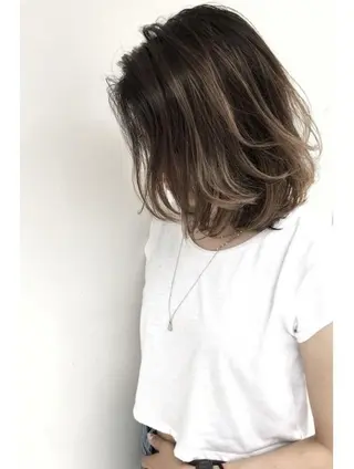 ミディアム カラー 本間 良のヘアスタイル