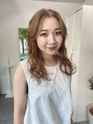 ロング サトウ ナナのヘアスタイル
