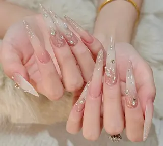 ネイル D-BEAUTY Nailsalonのネイルデザイン