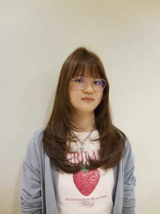 ロング luca˖ ࣪⊹/ レイヤー/艶カラーのヘアスタイル