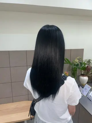 カラー JURI /HUIのヘアスタイル