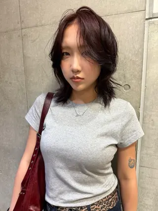 ミディアム レイヤーカット\ウル フ　chinatsuのヘアスタイル