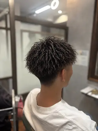 パーマ メンズ OHANA by feeのヘアスタイル