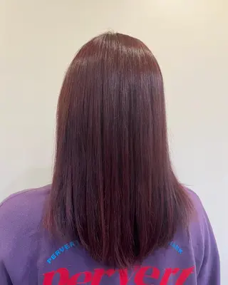 カラー KOKORO 中村 朱里のヘアスタイル