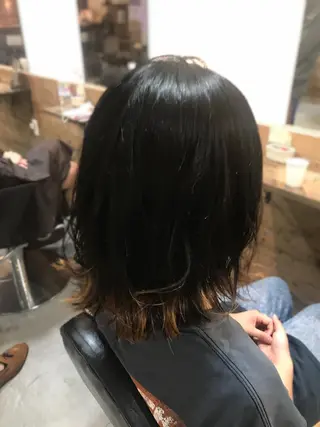 ミディアム カラー NATSUKA 403号室のヘアスタイル