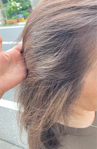 ミディアム 田牧 みゆきのヘアスタイル