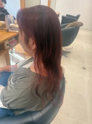 ロング 花田 梨佳のヘアスタイル