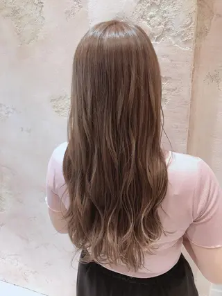 セミロング 代表山口ひな 髪質改善のプロのヘアスタイル