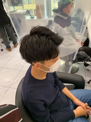 ショート カラー パーマ メンズ メンズパーマ特化 TAIGAのヘアスタイル