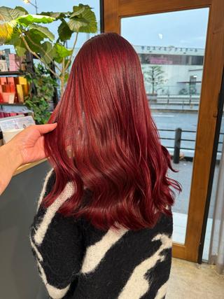 ロング 岸川 恭子のヘアスタイル