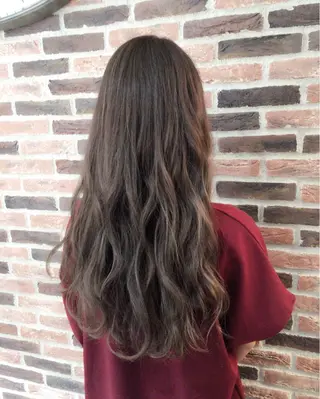 セミロング ロング カラー メンズ特化美容師 カラー専門ぺーターのヘアスタイル