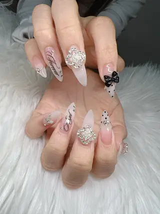 ネイル Lee Nails チップ長さだし専門店のネイルデザイン