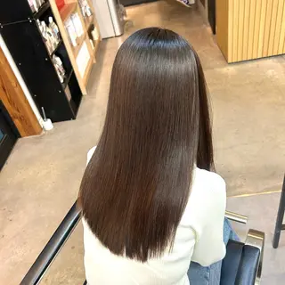 ミディアム カラー ✨傷ませないカラー ✨美髪矯正✨レオンのヘアスタイル