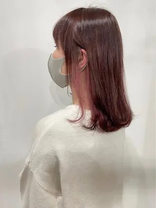 カラー white.梅田 デザインカラー🦄のヘアスタイル