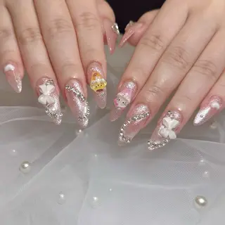 ネイル nami🐰🎀 ガーリー/堺筋本町のネイルデザイン