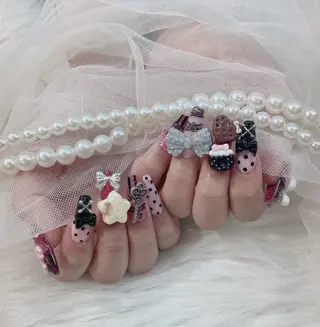 ネイル ベスティオーラ 花香のネイルデザイン