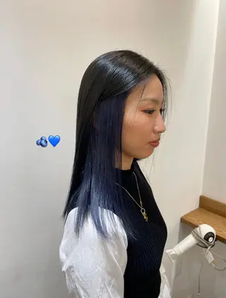 ロング ハイトーン/透明感 カラー/下出有沙のヘアスタイル