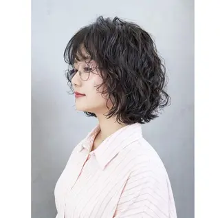 ミディアム パーマ ITbyALBUM 八王子店のヘアスタイル