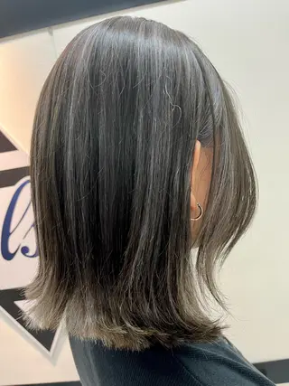 カラー Itsuki .のヘアスタイル