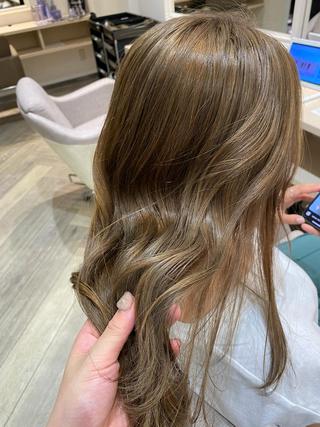 カラー TRENTE MILLEのヘアスタイル