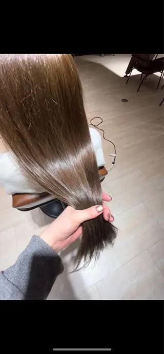 ロング レイヤー/艶感カラー /LILICAのヘアスタイル