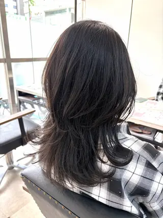 セミロング カラー 🥀韓国ヘア🥀 宮津真菜のヘアスタイル