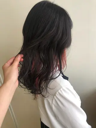 セミロング カラー ヘアアレンジ MIOベージュカラー 柔らかいカラーのヘアスタイル
