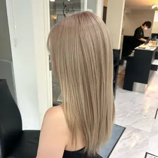 ロング カラー 🫧💞ハイトーン 瀧田 菜々花🦄🫧のヘアスタイル