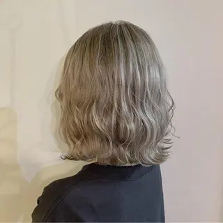 ミディアム カラー sumina すみなのヘアスタイル