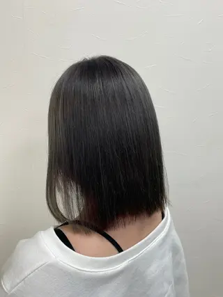 ミディアム ☁️MIZUKI ☁️明るい白髪染めのヘアスタイル