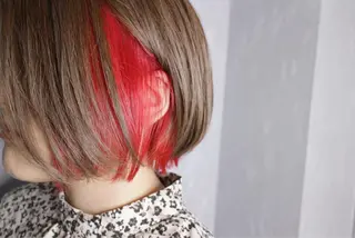 ショート カラー 吉本 知弘のヘアスタイル