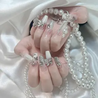 ネイル RAFFINE haru🦋🩵のネイルデザイン