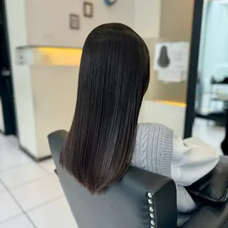 カラー 黒田 伯のヘアスタイル