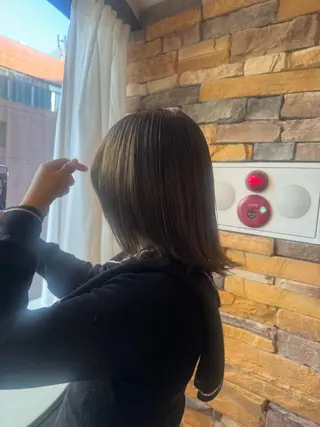 ミディアム カラー 透明感カラー💜 モテ髪 空陽💙のヘアスタイル