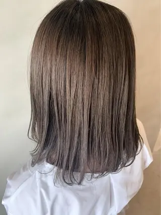 ミディアム カラー ヘアアレンジ ネイル マツエク・マツパ 夜23時まで予約🉑 reverieあきらのヘアスタイル