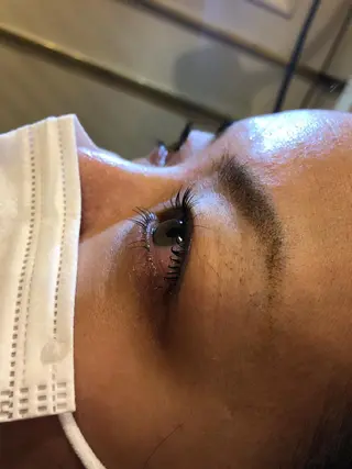 マツエク・マツパ vi viのヘアスタイル