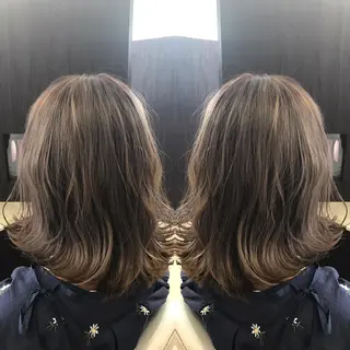 ミディアム カラー Oopsレイヤー 加藤澄都のヘアスタイル