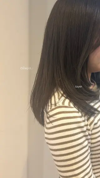 ミディアム ᵐⁱᵏⁱᵏᵒ / レイヤー★のヘアスタイル