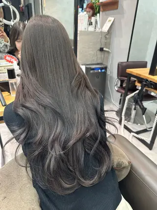 ロング カラー 銀座レイヤーカット ×シースルー前髪のヘアスタイル