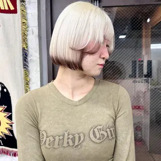 ショート カラー ヘアアレンジ TAKUMAブリーチ /デザインカラーのヘアスタイル