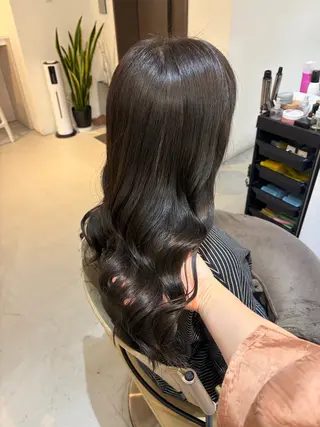 ロング ✨色持ちの良い艶 カラー✨蟹江真世のヘアスタイル