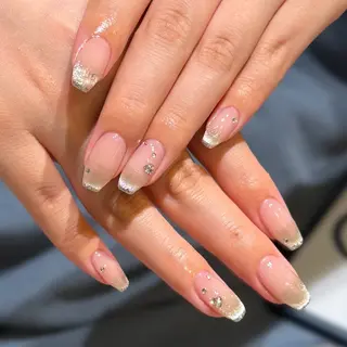 ネイル Minou. (ミヌー)のネイルデザイン