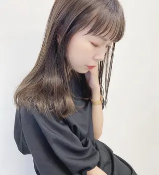 ロング カラー コテ巻き風パーマ 縮毛矯正が得意のヘアスタイル