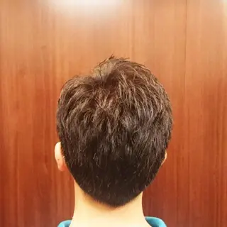 ミディアム BroTokyo マルのヘアスタイル