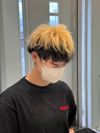ショート カラー 中川 茜里のヘアスタイル